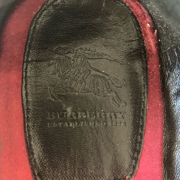Burberry slippers - Picture 2 of 11